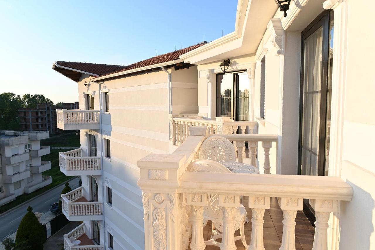 Hotel Onufri Golem  Ngoại thất bức ảnh