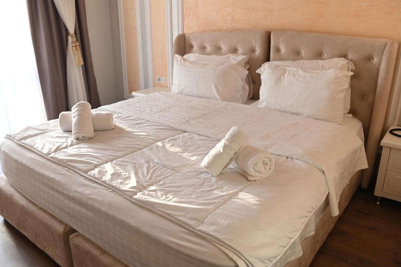 Hotel Onufri Golem  Ngoại thất bức ảnh
