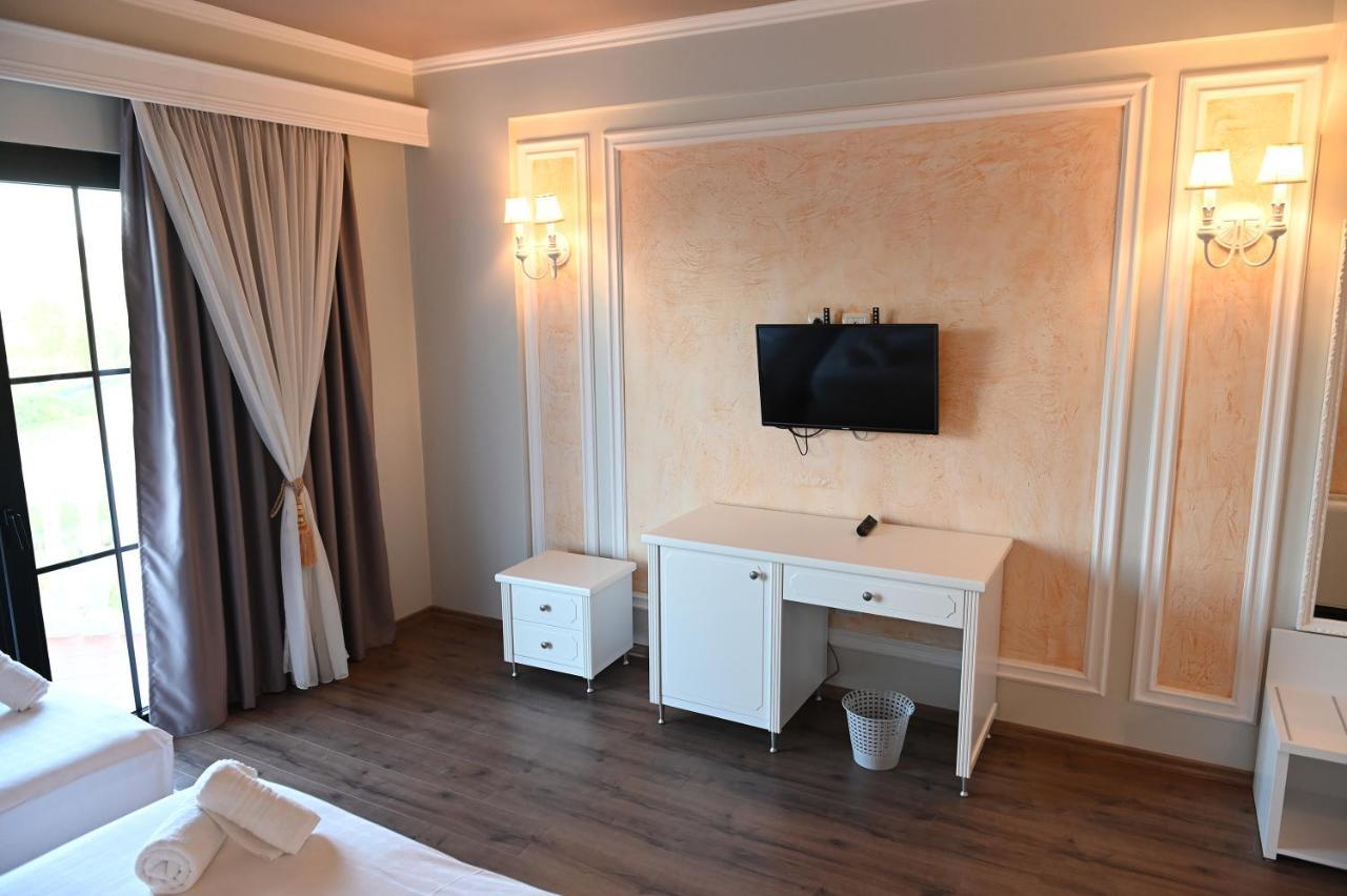 Hotel Onufri Golem  Ngoại thất bức ảnh